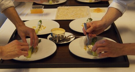 「至福のレストラン／三つ星トロワグロ」場面写真