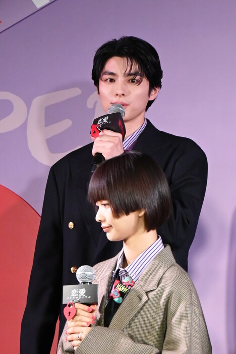 本田響矢（奥）