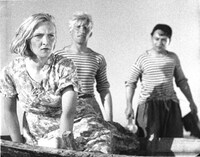 「青い青い海」場面写真