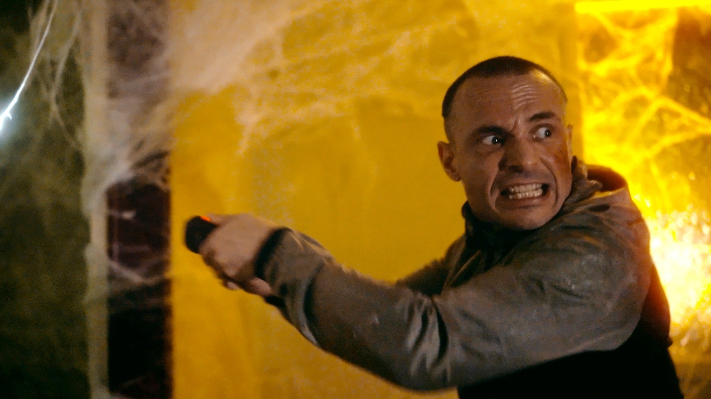 「スパイダー／増殖」場面写真