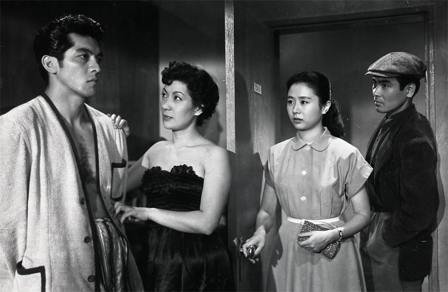 「泥だらけの青春」場面写真 (c)1954年日活株式会社