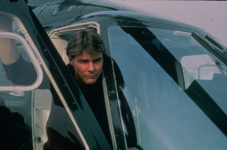 「超音速攻撃ヘリ・エアーウルフ」シリーズ主人公のストリングフェロー・ホーク。