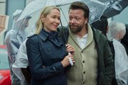 Netflixシリーズ「ビリオネア・アイランド」場面写真