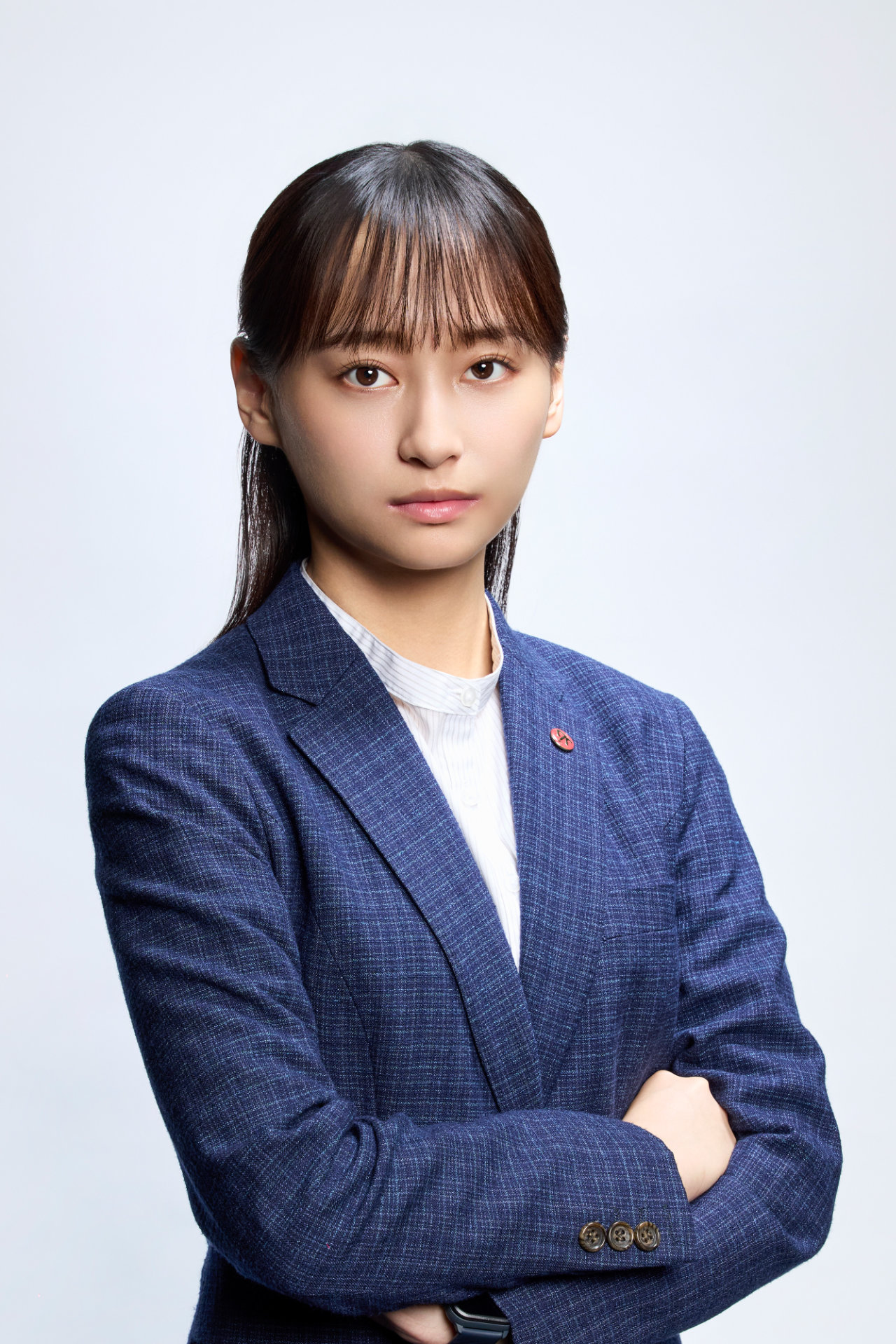 「オクトー ～感情捜査官 心野朱梨～ Season2」より、影山優佳演じる滝沢美空