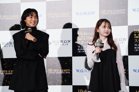 左から山崎賢人、山田杏奈。