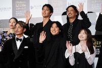 上段左から桜井ユキ、中川大志、池内博之。下段左から玉木宏、山崎賢人、山田杏奈。