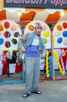 「恋を知らない僕たちは」撮影現場より、“屋台のお兄さん”役の佐久間大介。