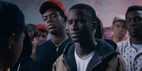 「サイファー」場面写真