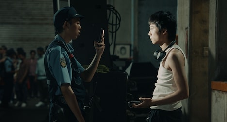 「HAPPYEND」場面写真