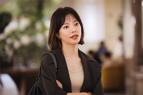 工藤楓役の桜井ユキ。