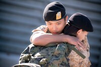 「太陽の末裔 Love Under The Sun」U-NEXTで配信中 Licensed by Next Entertainment World (c)2016 Descendants of the Sun SPC