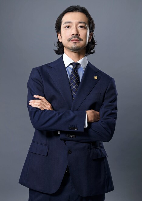 一ノ瀬達也役の金子ノブアキ。