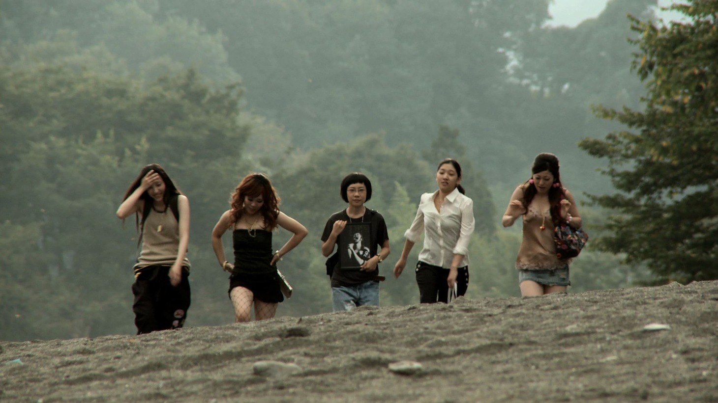 「SR サイタマノラッパー2 女子ラッパー☆傷だらけのライム」場面写真 (c)2010 「SR2」 CREW