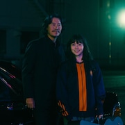 豊川悦司が白石麻衣の写真を待ち受け画面に、「No Activity」インタビュー映像