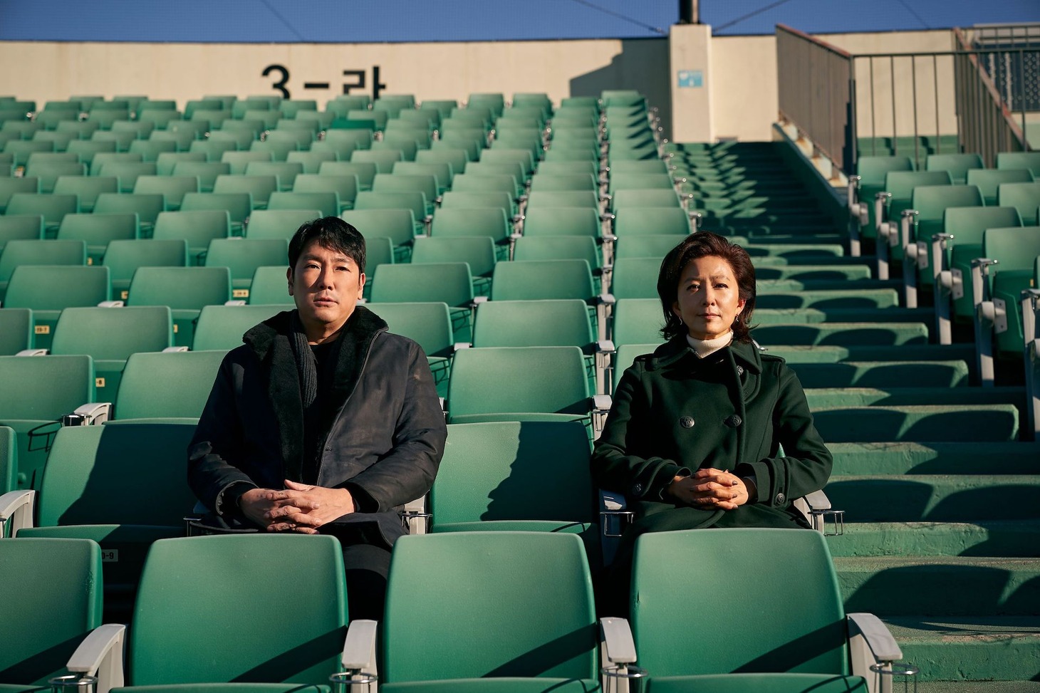 韓国映画「DEADMAN 消された男」新場面写真