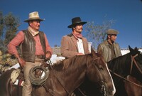 「100万ドルの血斗」場面写真 TM, R & COPYRIGHT (c) 2024 BY PARAMOUNT PICTURES. ALL RIGHTS RESERVED.