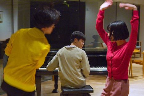 「ピアニストを待ちながら」場面写真