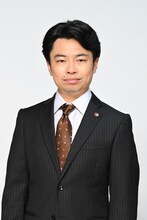 浜野謙太演じる坂東俊之介