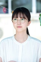 夜ドラ「未来の私にブッかまされる!?」より、筒井凜役の久保史緒里