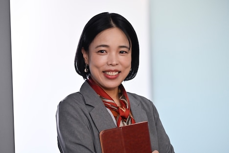 ドラマ「無能の鷹」より、安藤玉恵演じる鴫石郁