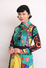 ドラマ「若草物語―恋する姉妹と恋せぬ私―」より、坂井真紀演じる町田満美