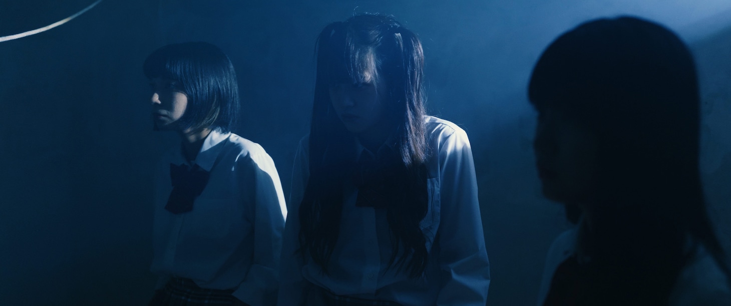 「キラークイーン/Beyond School」場面写真