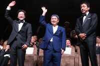 左から北野武、浅野忠信、大森南朋