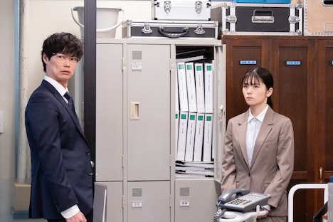 「事件は、その周りで起きている」場面写真