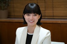 「最寄りのユートピア」より、田中真琴演じる柴野麻衣