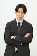 ドラマ「オクラ~迷宮入り事件捜査~」より、志熊亨役の有澤樟太郎。
