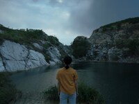 「詩人」場面写真