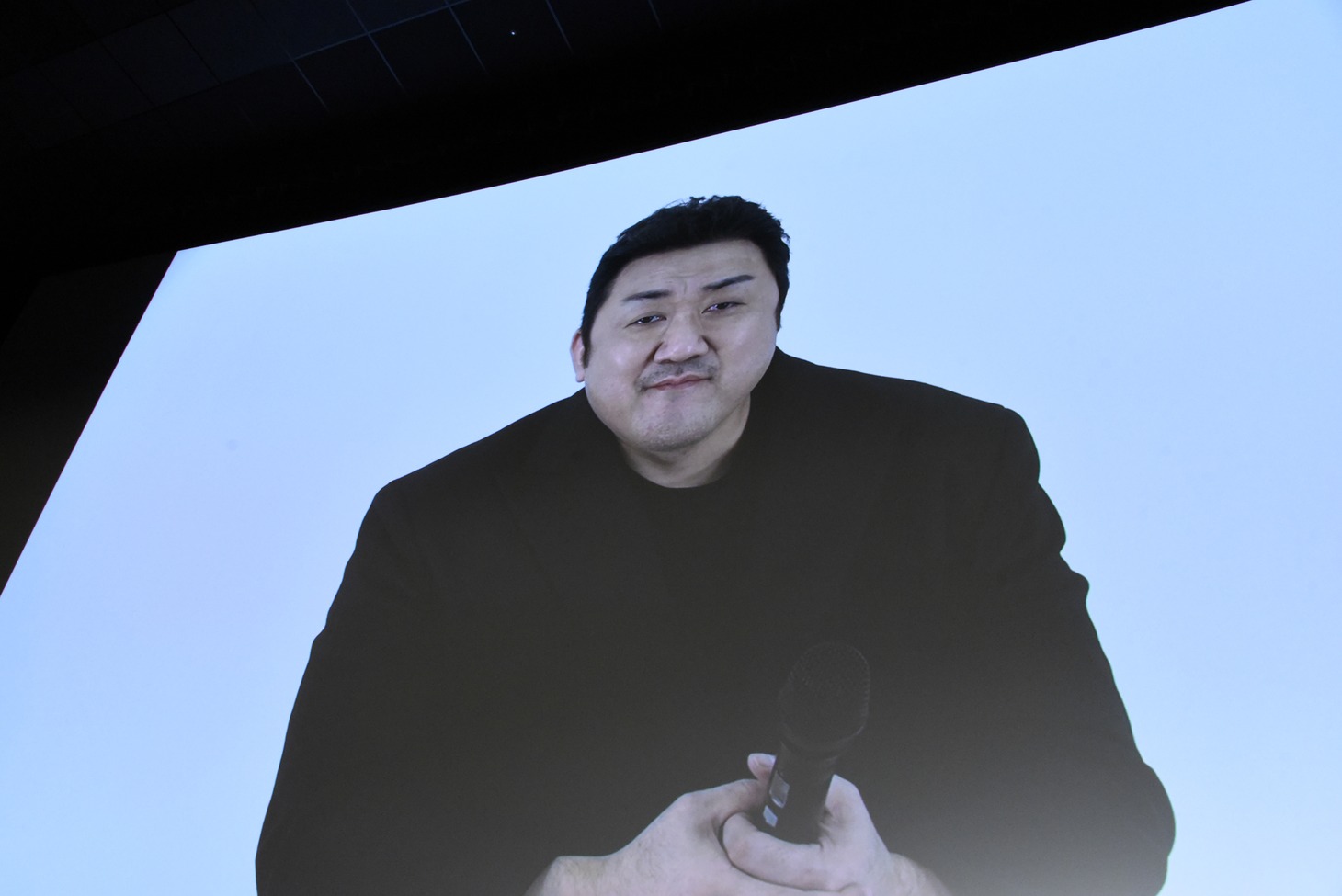 マ・ドンソク
