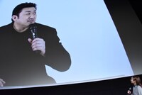 マ・ドンソク（左）と宇垣美里（右）