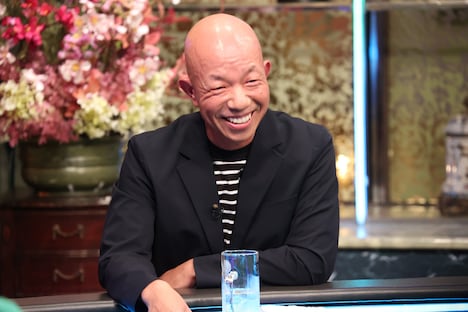 「酒のツマミになる話」より、小峠英二（バイきんぐ）