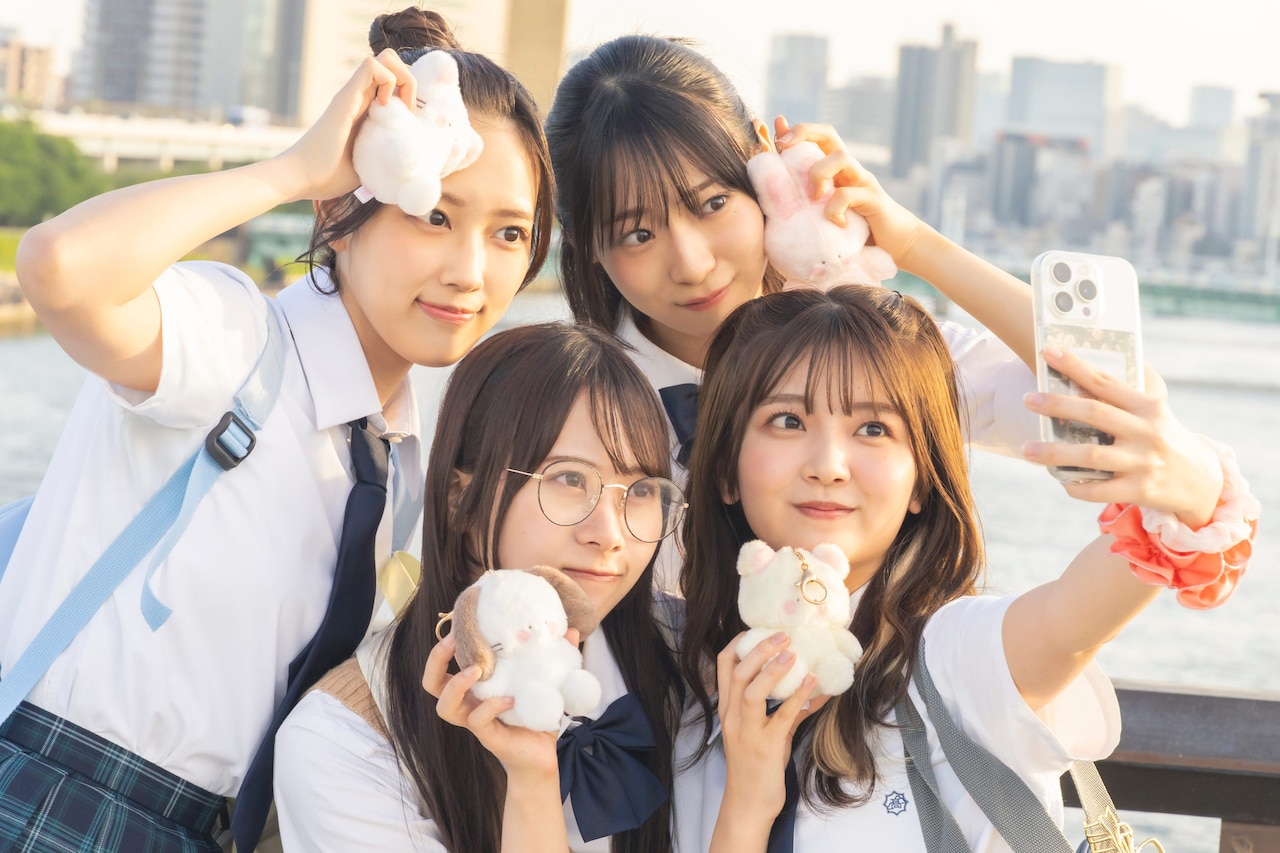 日向坂46の4期生が名所でパシャリ、「ゼンブ・オブ・トーキョー
