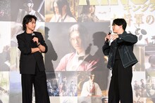 左から山崎賢人、吉沢亮