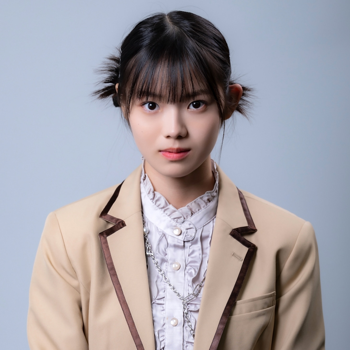 鈴木優衣役の志田こはく