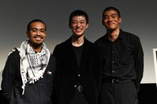 「HAPPYEND」トークイベントの様子。左から空音央、栗原颯人、日高由起刀。