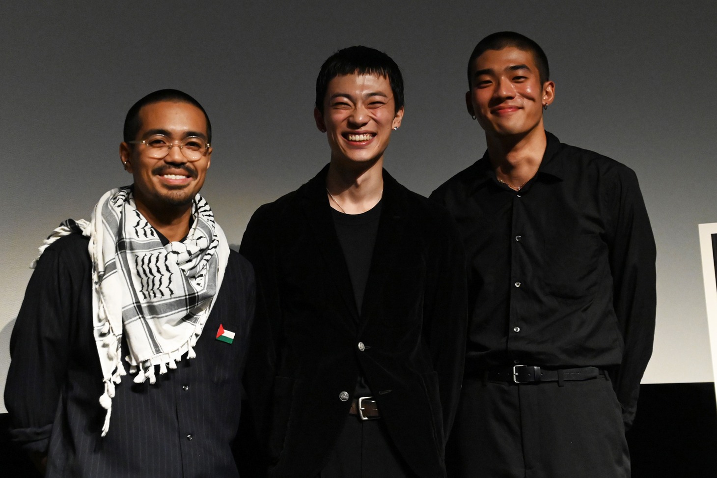 「HAPPYEND」トークイベントの様子。左から空音央、栗原颯人、日高由起刀。