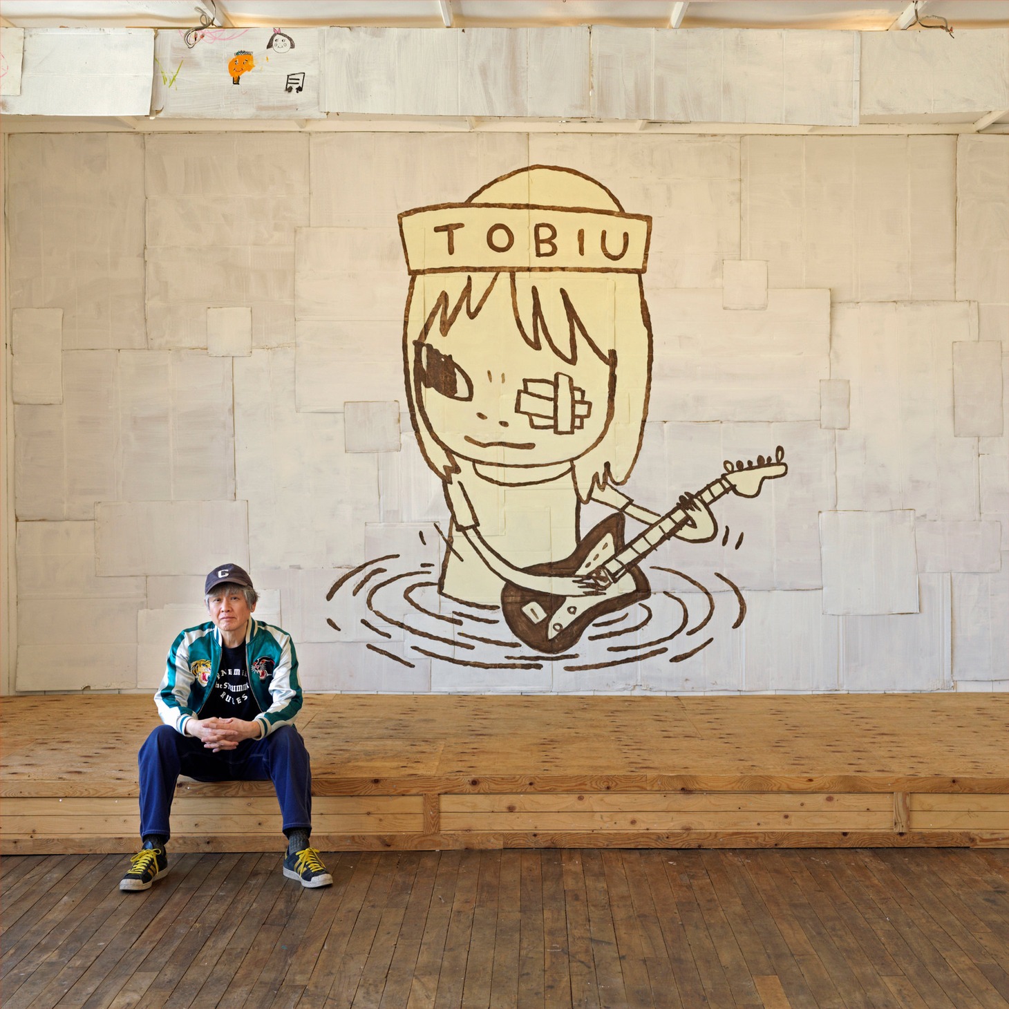 奈良美智（Photo: Ryoichi Kawajiri Artwork: Yoshitomo Nara）