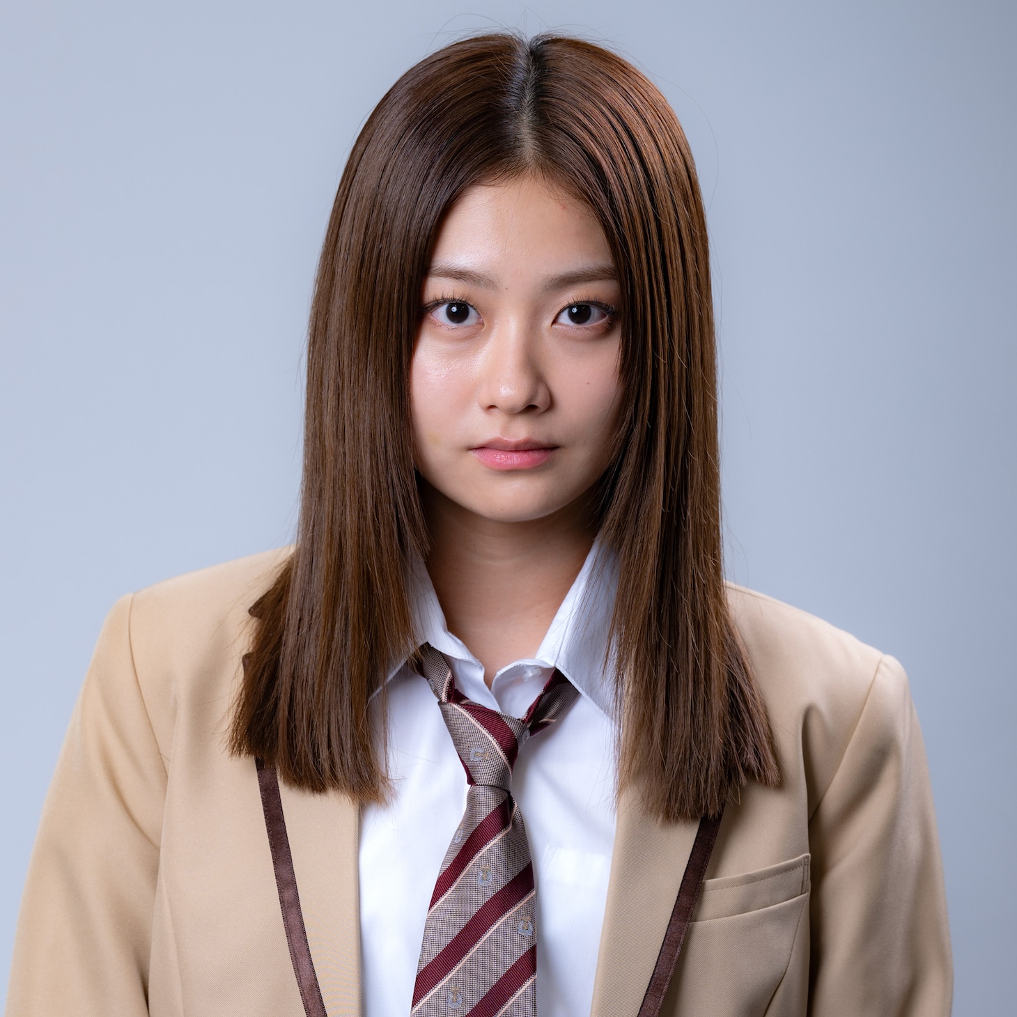 林直役のみとゆな。