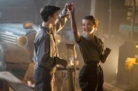 「ホワイトバード はじまりのワンダー」場面写真