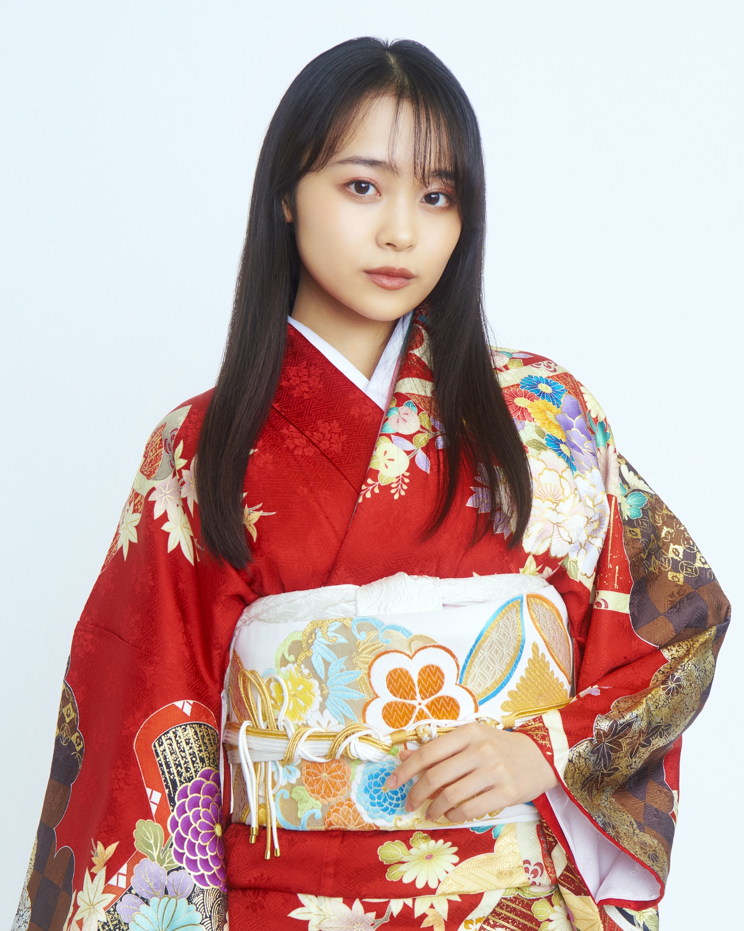 林芽亜里演じる結城莉央