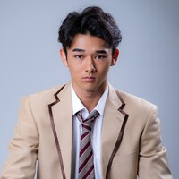 加藤太郎役の木下暖日。