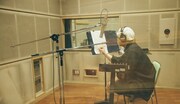映画「まる」主題歌発表映像より、堂本剛のレコーディング風景。