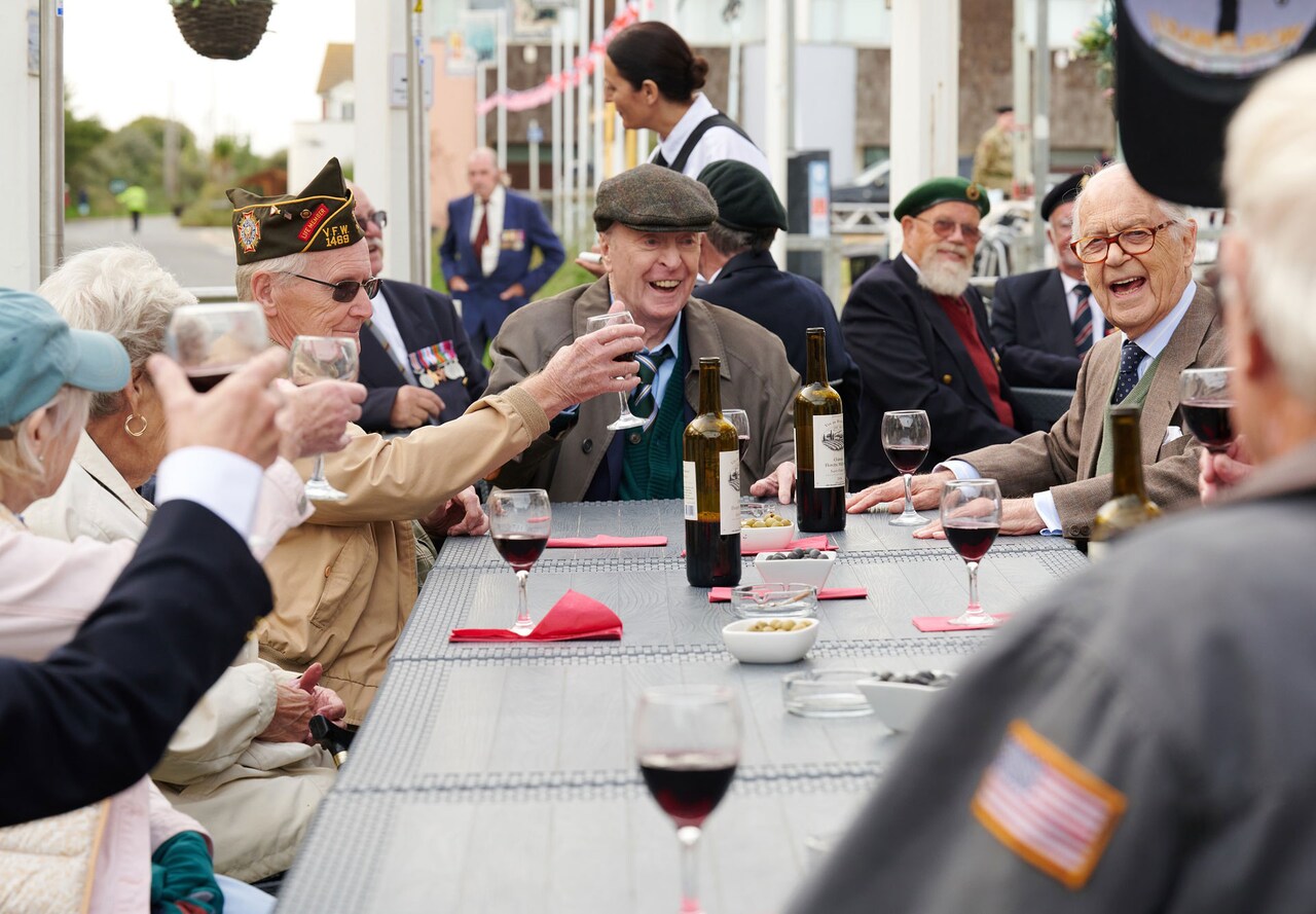 「2度目のはなればなれ」場面写真