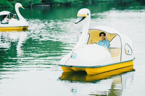 「登場人物未満」より、戸塚純貴。(c)干川修