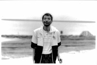 「彼のいない八月が」場面写真