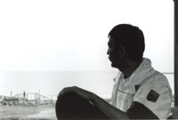 「彼のいない八月が」場面写真