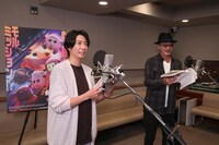 左から相葉雅紀、大塚明夫。